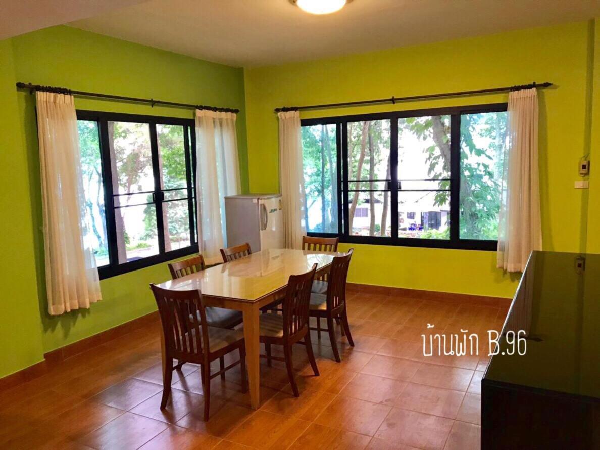Villa Baan Rug Nam Sai à Thang Kwian Extérieur photo